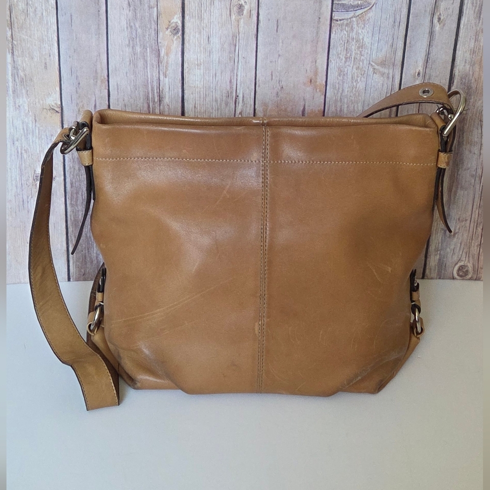 LOW START Coach Crossbody Bag GUC - Picture 4 of 16